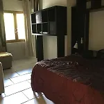 Site Exceptionnel Propriete Dans Parc Arbore De 8 Hectares Villa